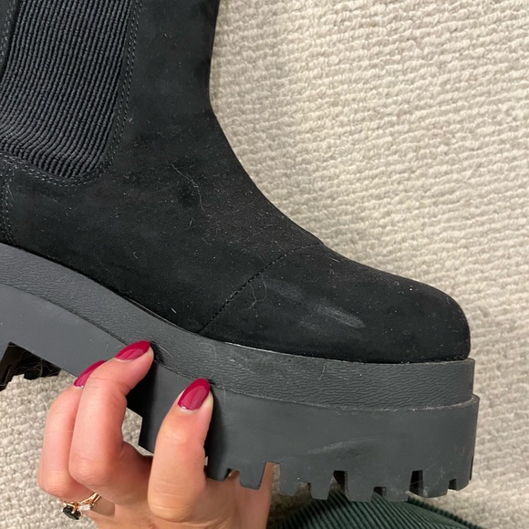 H&M Platform Faux Suede Chelsea Boots - Picture 6 of 8